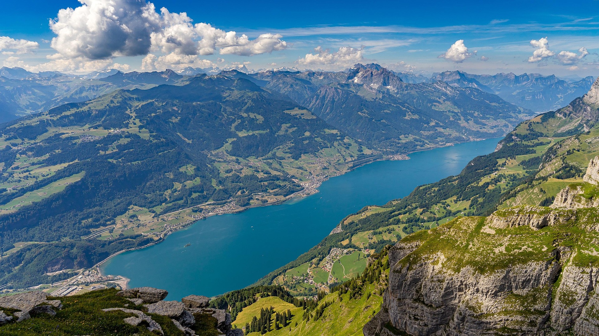 family trekking switzerland